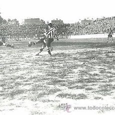 Coleccionismo deportivo: (ES-1218)FOOT-BALL,F.C.BARCELONA,CAMPO DE LAS CORTS,ALCANTARA. Lote 53336586
