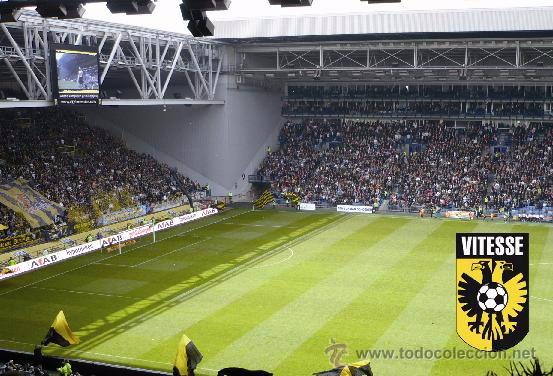 Colecionismo desportivo: Stadium Gelredome (SBV Vitesse,Pays Bas) postcard - size: 15x10 cm. aprox
