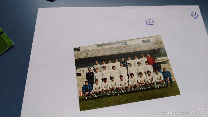 Coleccionismo deportivo: postal de real madrid   plantilla - Foto 1