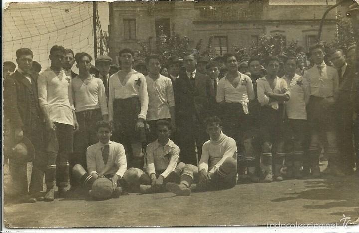 Collectionnisme sportif: (F-1541)POSTAL FOTOGRAFICA EQUIPO DE FOOT-BALL , A&Ntilde;OS 20