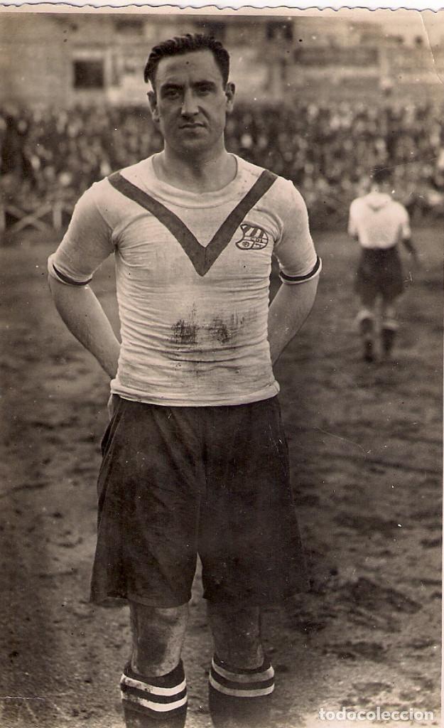 Collezionismo sportivo: FOTO DE JUGADOR DEL C.D  EUROPA - A&Ntilde;OS 45-50 APROX...