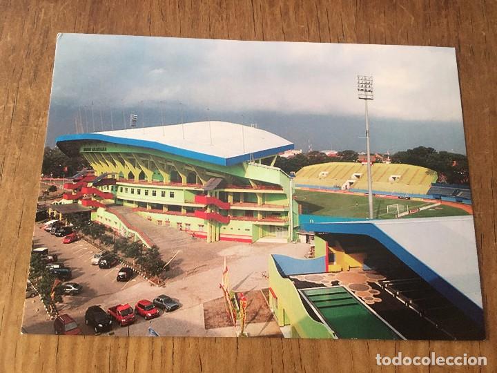 Collectionnisme sportif: R2946 POSTAL FOTOGRAFIA CAMPO FUTBOL MALANG INDONESIA GAJAYANA STADIUM ARENA PERSEMA