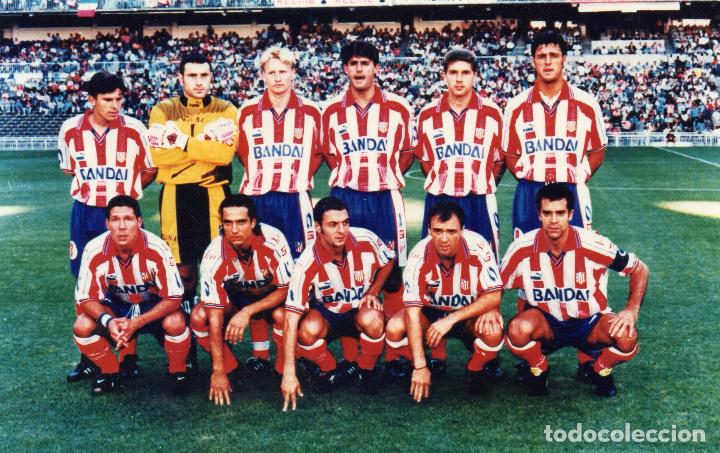Coleccionismo deportivo: Foto At. Madrid 96-97. - Goly - Foto 1