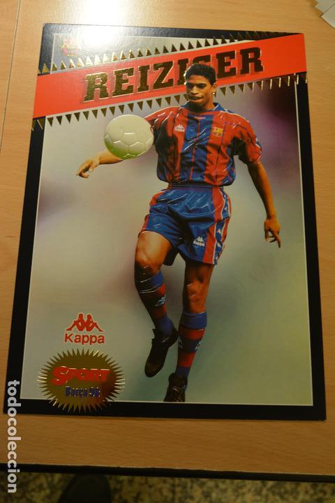 Sports collectibles: POSTAL GIGANTE TAMA&Ntilde;O FOLIO COLECCION SPORT BAR&Ccedil;A 97-98 REIZIGER