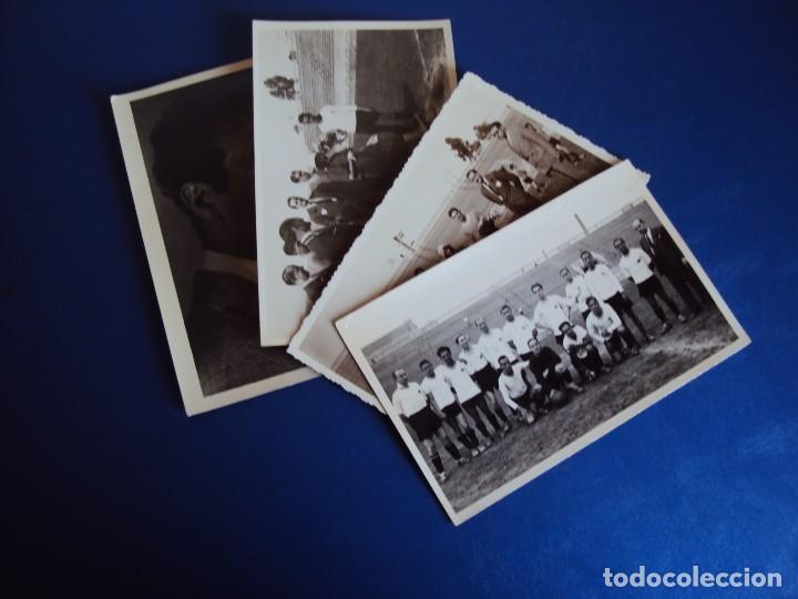 Collectionnisme sportif: (F-180613)LOTE DE 4 FOTOGRAFIAS FOOT-BALL - ESCUDO F.C.BARCELONA