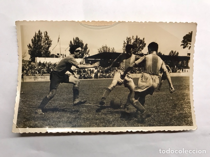 Sammelleidenschaft Sport: F&Uacute;TBOL. Fotograf&iacute;a. VALENCIA Peleando en el campo.. (h.1940?)