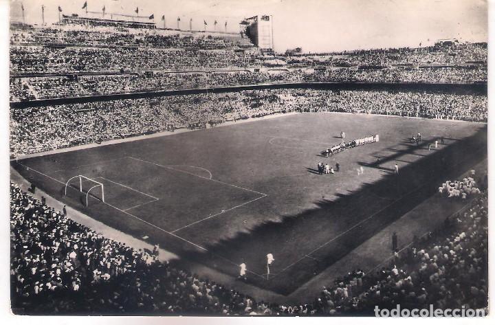 Coleccionismo deportivo: POSTAL DE ESTADIO SANTIAGO BERNABEU - Foto 1
