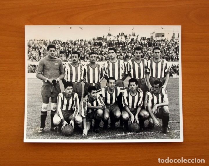 Sports collectibles: Deportivo de La Coru&ntilde;a - Equipo-Alineaci&oacute;n - Temporada 1956-1957, 56-57 - Foto tama&ntilde;o 24x17,5 cm.
