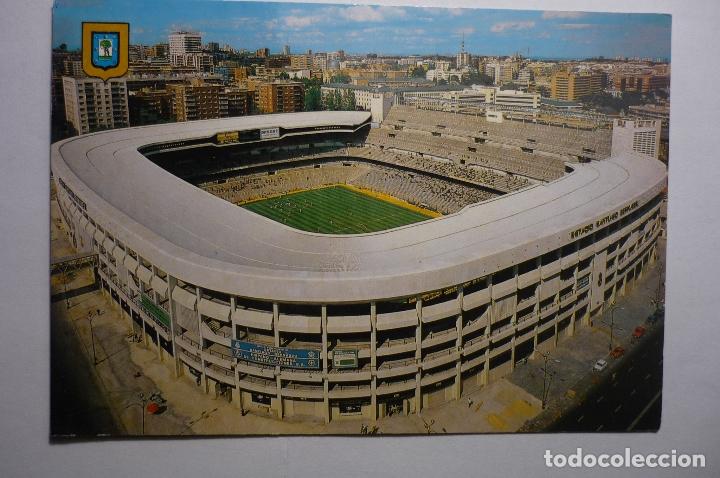 Coleccionismo deportivo: postal estadio bernabeu .- madrid circulada - Foto 1