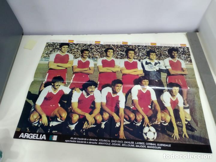 Coleccionismo deportivo: ANTIGUO POSTERS LA SAGA DEL MUNDIAL 1982  N&ordm; 16 ARGELIA