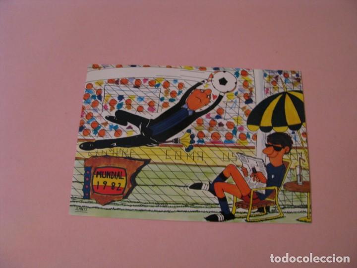 Coleccionismo deportivo: POSTAL DE MUNDIAL 82. COMIC. F&Uacute;TBOL 1982 ESPA&Ntilde;A. EDISUR. 1982. N&ordm; 21. ILUSTR. JL PRATS.