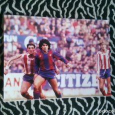 Coleccionismo deportivo: ANTIGUA FOTO LÁMINA DEL F. C BARCELONA, BARÇA AÑOS 80 - DIEGO ARMANDO MARADONA (MIDE 23,5 X 17,8 CM)