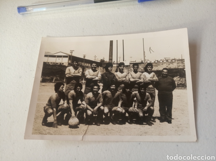 Coleccionismo deportivo: F&uacute;tbol equipo - Foto 1