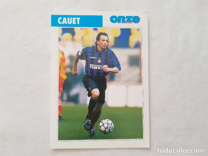 Coleccionismo deportivo: POSTAL CAUET - INTER DE MIL&Aacute;N, FRANCIA (FICHA ONZE MONDIAL)