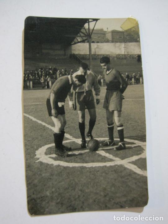 Collezionismo sportivo: FUTBOL-PARTIDO DE FUTBOL-SUAREZ FOTOGRAFO BARCELONA-FOTOGRAFIA ANTIGUA-(72.080)