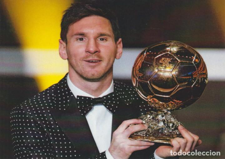 Collezionismo sportivo: POSTAL FUTBOL - LIONEL MESSI CON EL BALON DE ORO 2012 ... SIN CIRCULAR