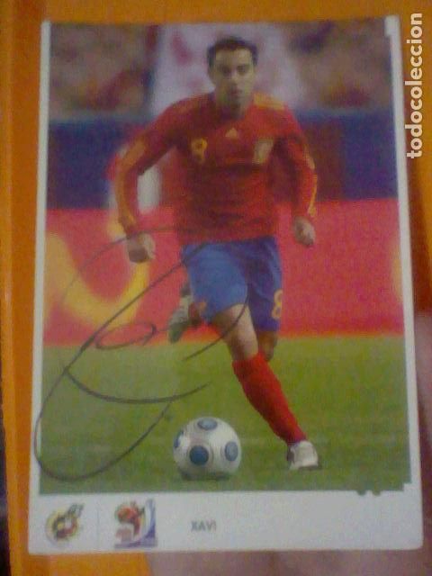 Sports collectibles: XAVI CAMPEONES MVNDO 2010 POSTAL SC SOBADA AGVJEROS CHINCHETA FIRMA IMPRESA