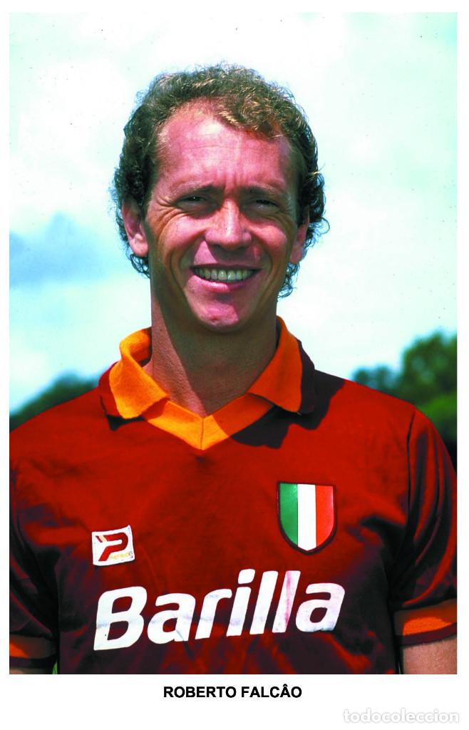 Colecionismo desportivo: ROBERTO FALCAO - Legends of football series 2010 PHOTO POSTCARD - Size 9x14 cm.