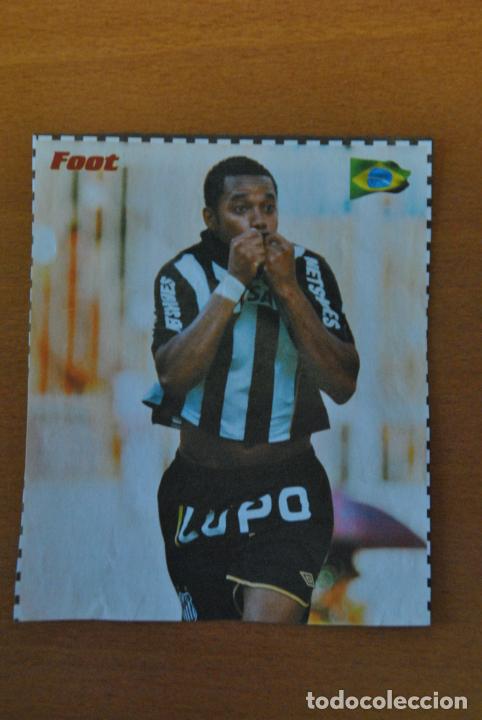 Collectionnisme sportif: Ficha de la revista FOOT de Robinho con Santos de Brasil - goly