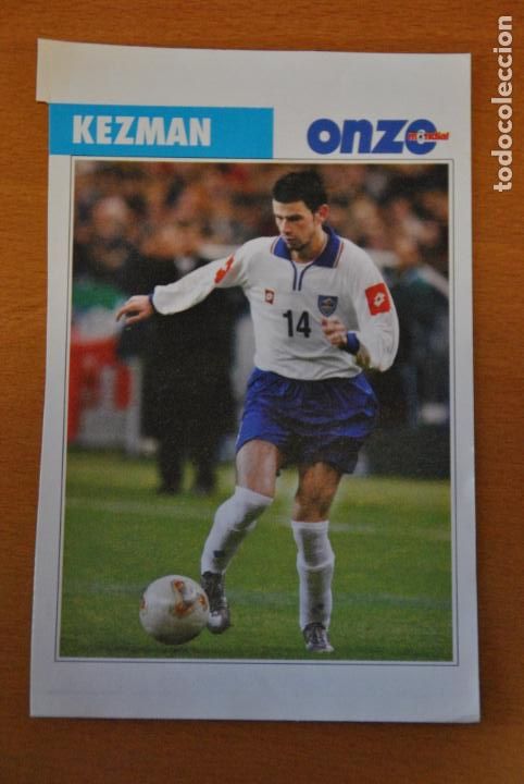 Sports collectibles: Ficha de la revista ONZE de Kezman con Serbia - goly