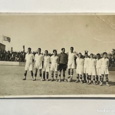 Collezionismo sportivo: FUTBOL. FOTOGRAFÍA LOS INICIOS DEL FÚTBOL VALENCIANO, PUBLICIDAD EN EL MURO CASA CAÑIZARES (H.1910?). Lote 314747958