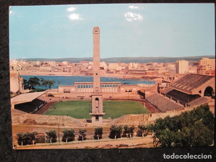 Colecionismo desportivo: LA CORU&Ntilde;A-ESTADIO DE RIAZOR STADIUM-CAMPO DE FUTBOL-POSTAL ANTIGUA-(93.948)