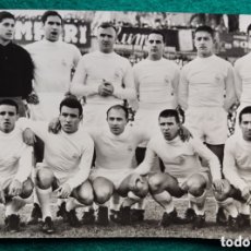 Coleccionismo deportivo: REAL MADRID POSTAL FOTOGRÁFICA FÚTBOL EQUIPO CAMPEÓN DE EUROPA 1960
