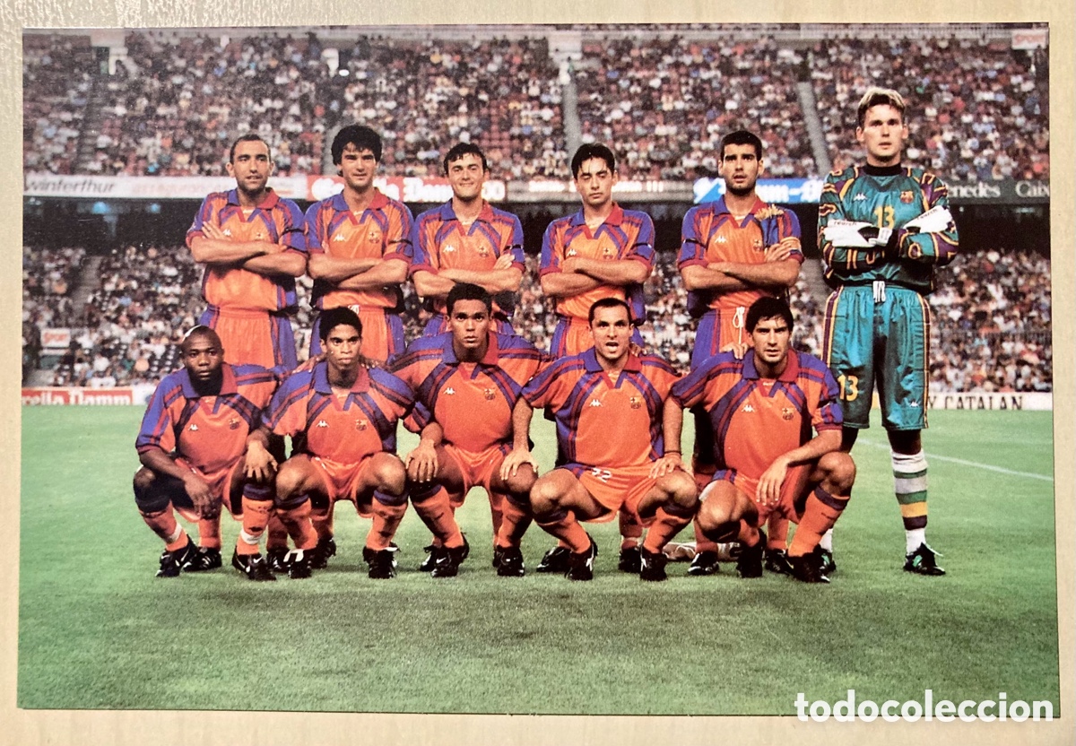 Coleccionismo deportivo: FC BARCELONA 97/98 - POSTAL (15x10 cms) - Foto 2