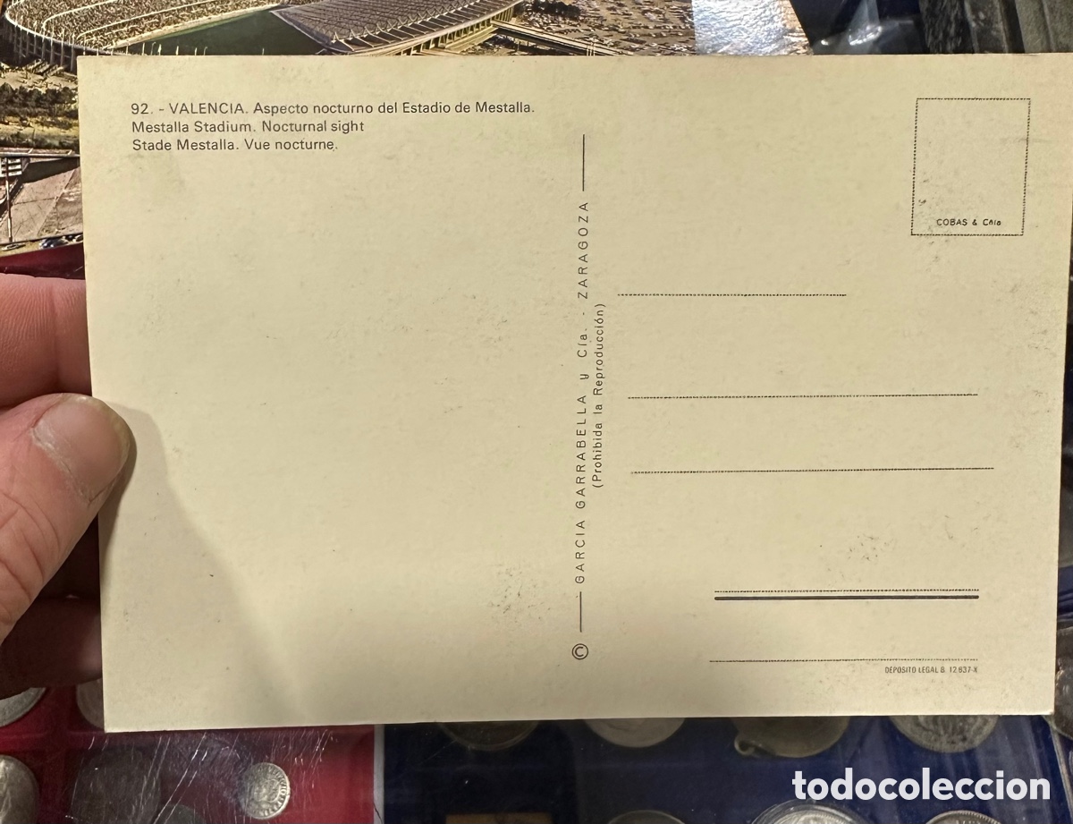 Coleccionismo deportivo: Antigua postal del estadio de Mestalla - Foto 2