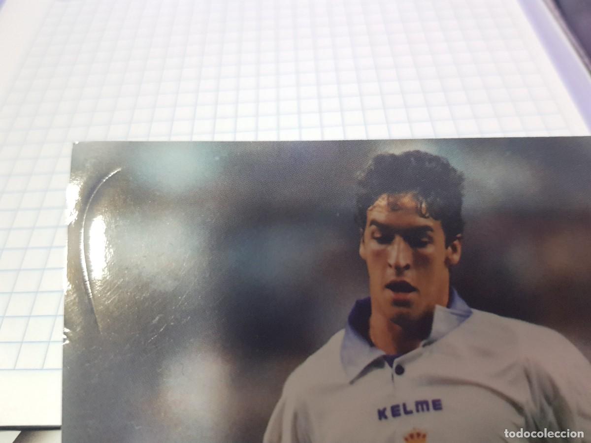 Coleccionismo deportivo: Postal oficial Raul (REAL MADRID) - Foto 3