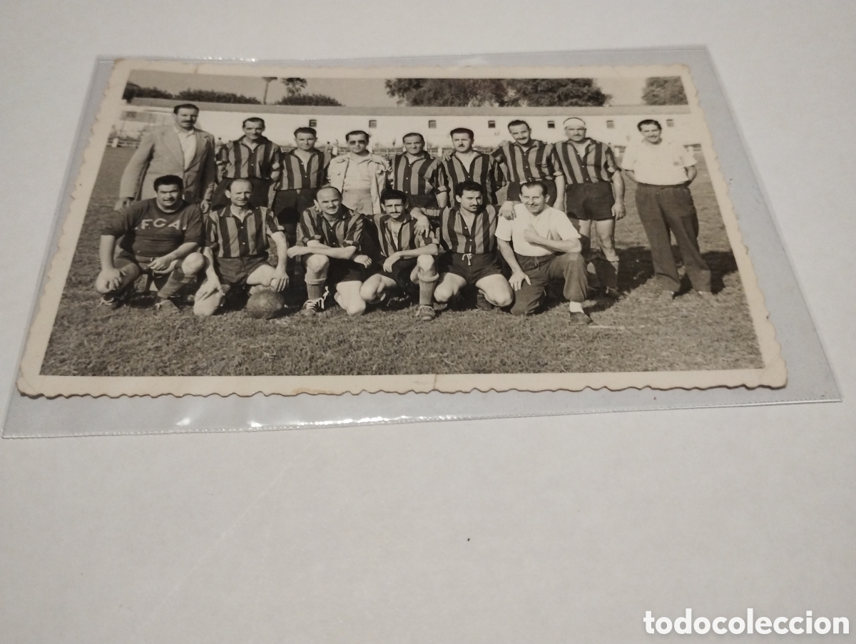 Coleccionismo deportivo: Equipo veteranos del Gav&agrave; 15 de agosto 1955