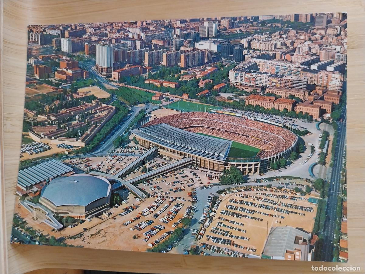 Coleccionismo deportivo: BARCELONA FUTBOL CLUB NOU CAMP ED KOLORHAM B 066 SC ORIGINAL FOOTBALL ESTADIO LLENO