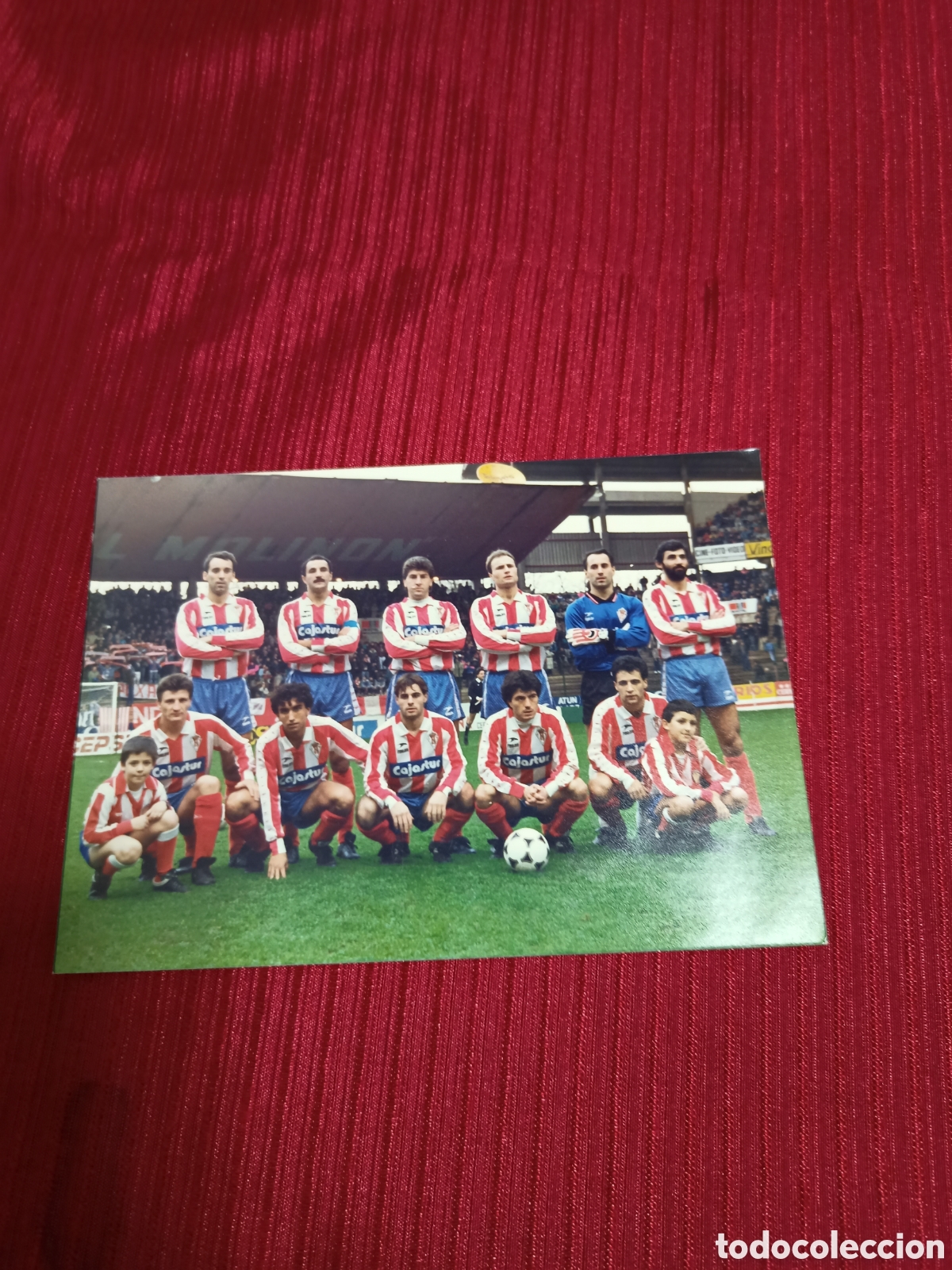 Coleccionismo deportivo: Fotograf&iacute;a del Sporting de Gij&oacute;n en el Molin&ograve;n.A&ntilde;o 1990