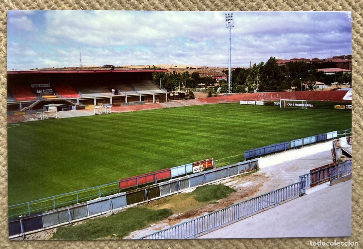 Coleccionismo deportivo: Postal campo de f&uacute;tbol Adolfo Su&aacute;rez - Real &Aacute;vila, C. F.