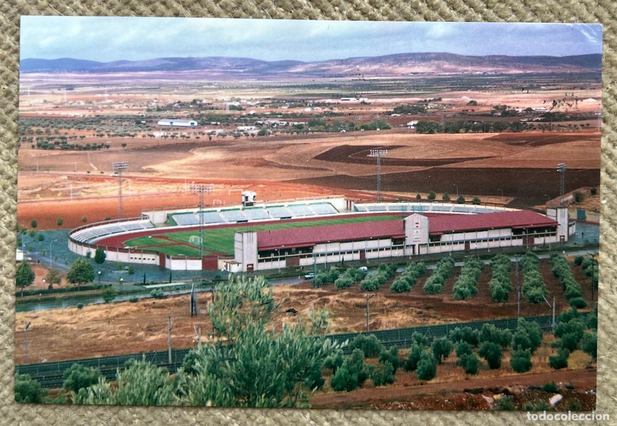 Coleccionismo deportivo: Postal estadio campo de f&uacute;tbol Municipal - Puertollano (Ciudad Real)