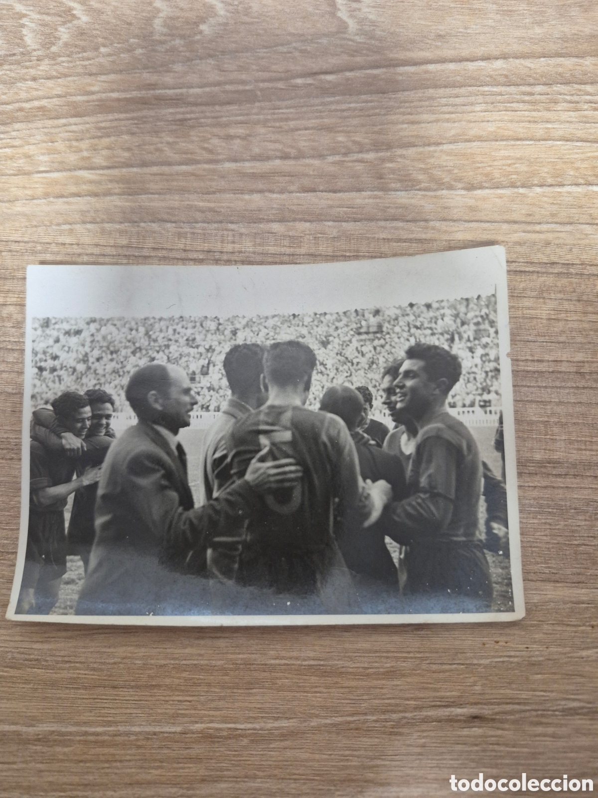 Coleccionismo deportivo: FOTOGRAFIA JUGADORES DEL F.C.BARCELONA?? EN UNA CELEBRACI&Oacute;N