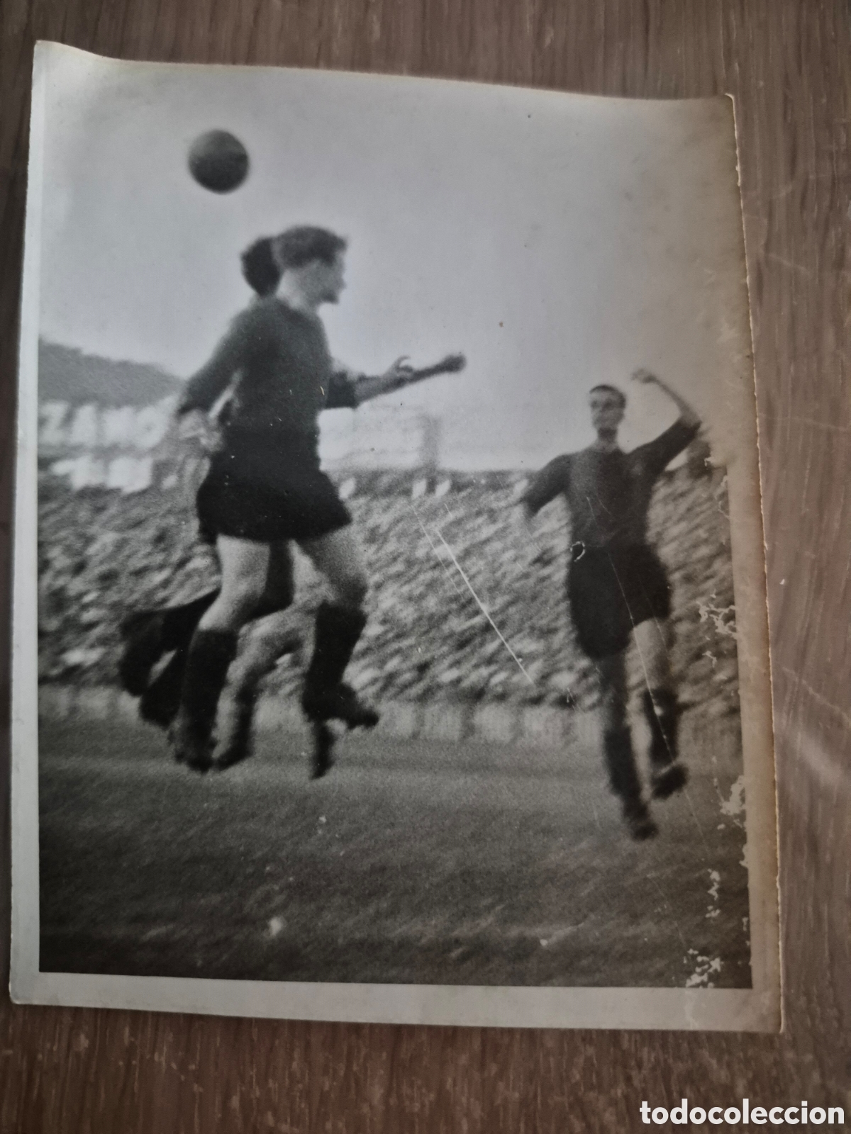 Coleccionismo deportivo: FOTOGRAFIA DE UN PARTIDO DEL F.C.BARCELONA , FOTO CLARET