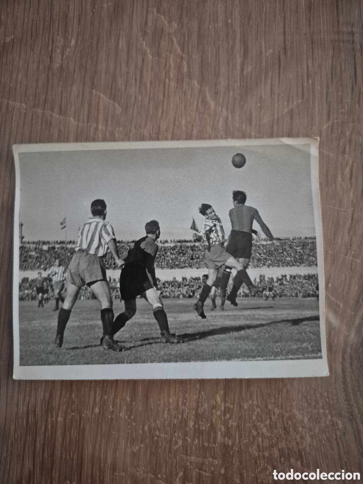 Coleccionismo deportivo: FOTOGRAFIA DE UN PARTIDO DEL F.C.BARCELONA