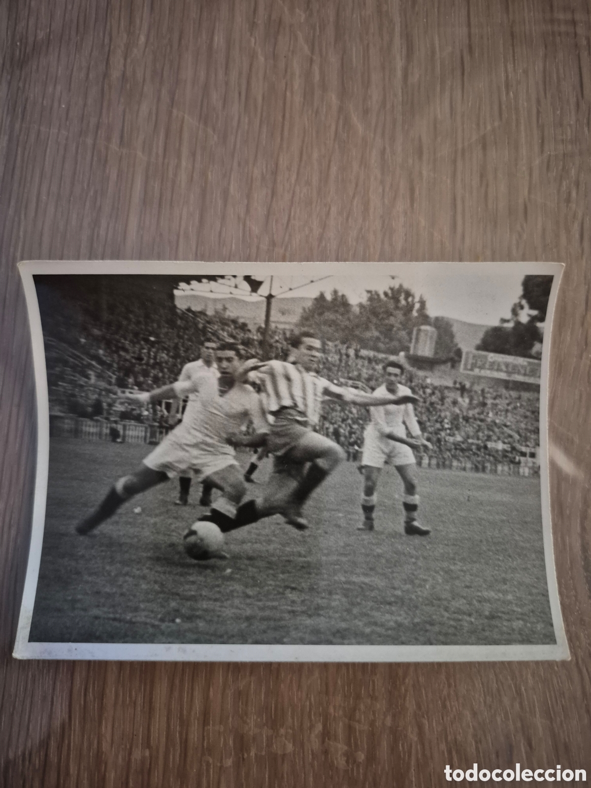 Coleccionismo deportivo: FOTOGRAFIA PARTIDO DE FUTBOL POSIBLEMENTE REAL MADRID O SEVILLA
