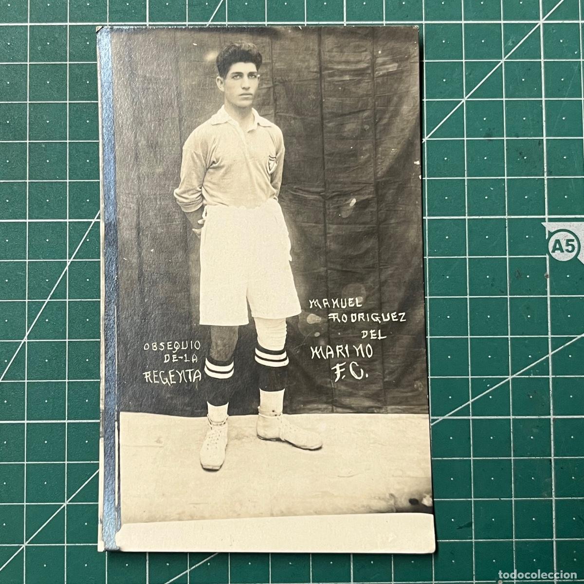 Coleccionismo deportivo: Postal de Manuel Rodriguez del Marino futbol club, editado por La Regenta