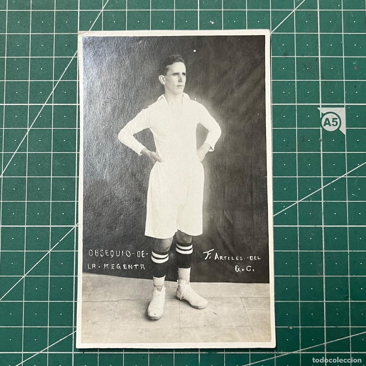 Coleccionismo deportivo: Postal de F. Artiles del equipo de futbol Gran Canaria, editado por La Regenta.