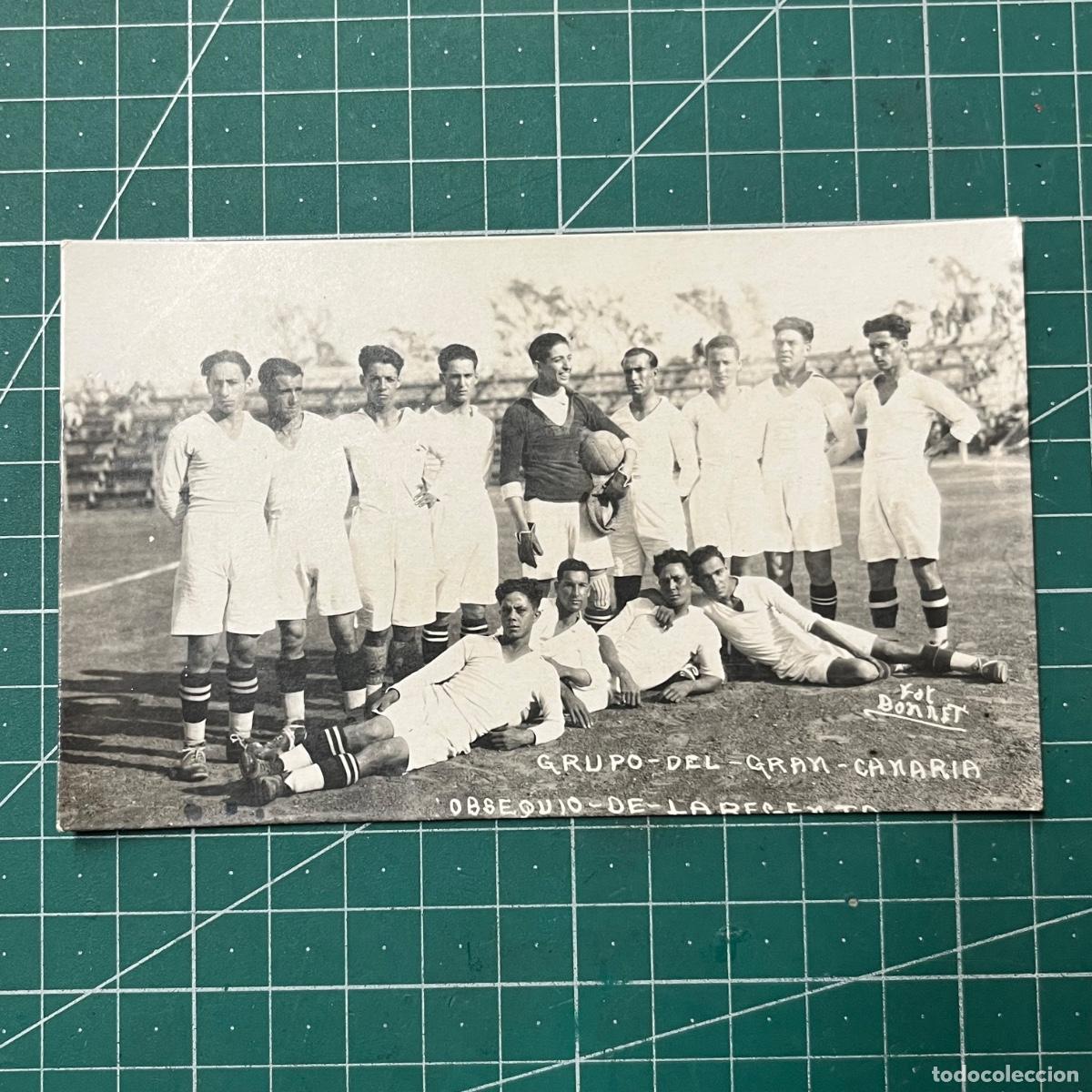 Coleccionismo deportivo: Postal de grupo del equipo de futbol Gran Canaria, editado por La Regenta.
