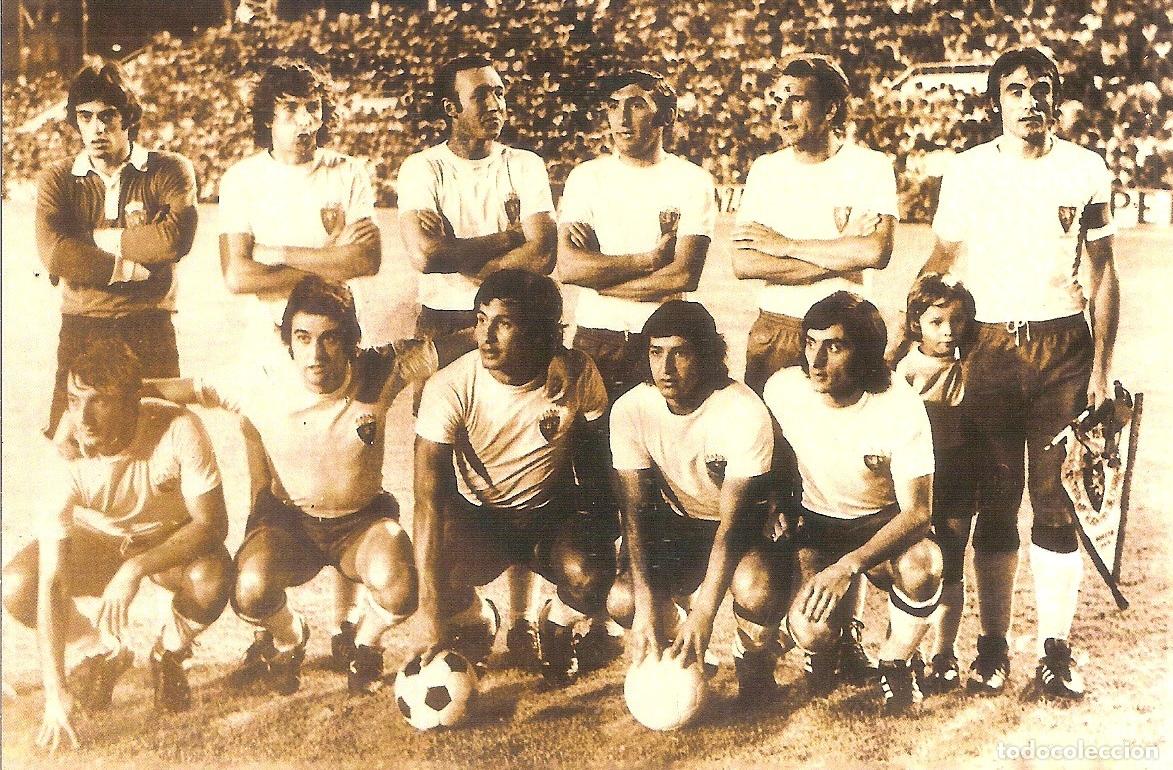 Coleccionismo deportivo: POSTAL FOTOGR&Aacute;FICA REAL ZARAGOZA TROFEO CARRANZA 1975