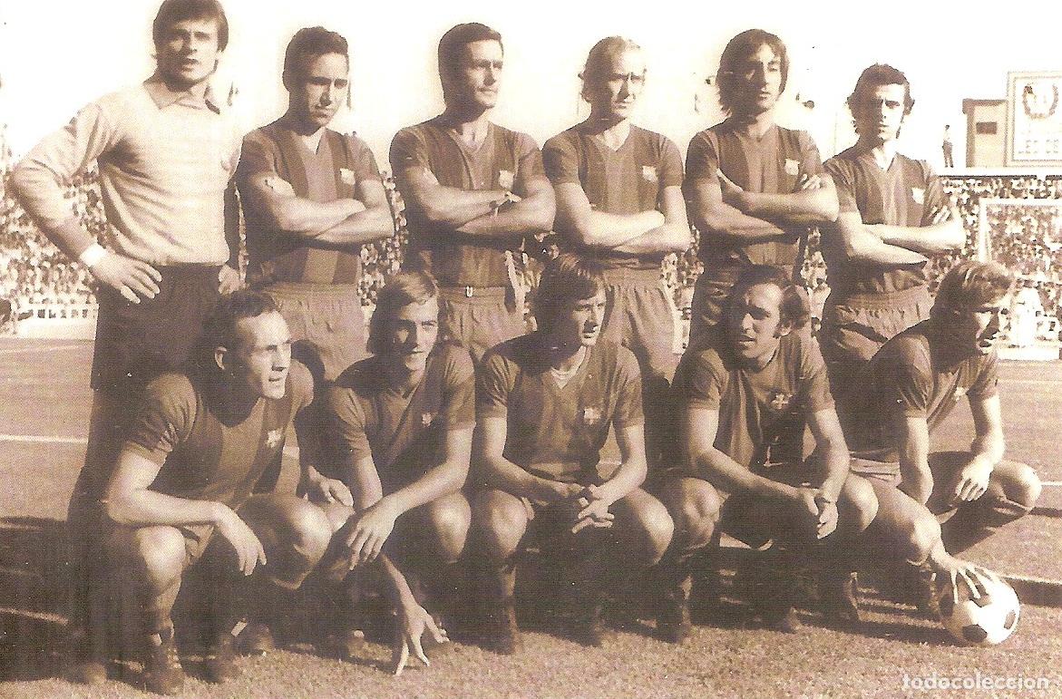 Coleccionismo deportivo: POSTAL FOTOGR&Aacute;FICA FCBARCELONA TROFEO CARRANZA 1974