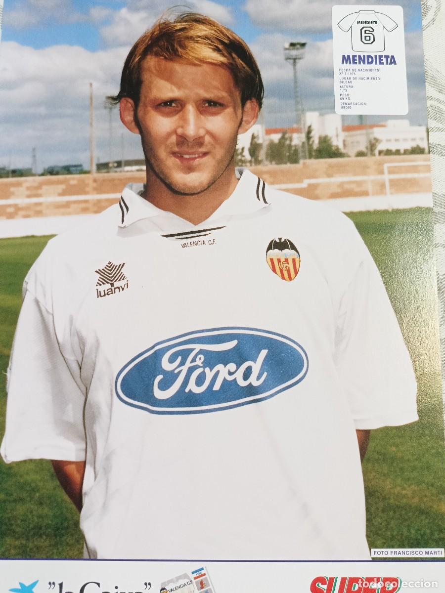 Coleccionismo deportivo: Poster de MENDIETA. N&deg;. 6 Valencia C.F.