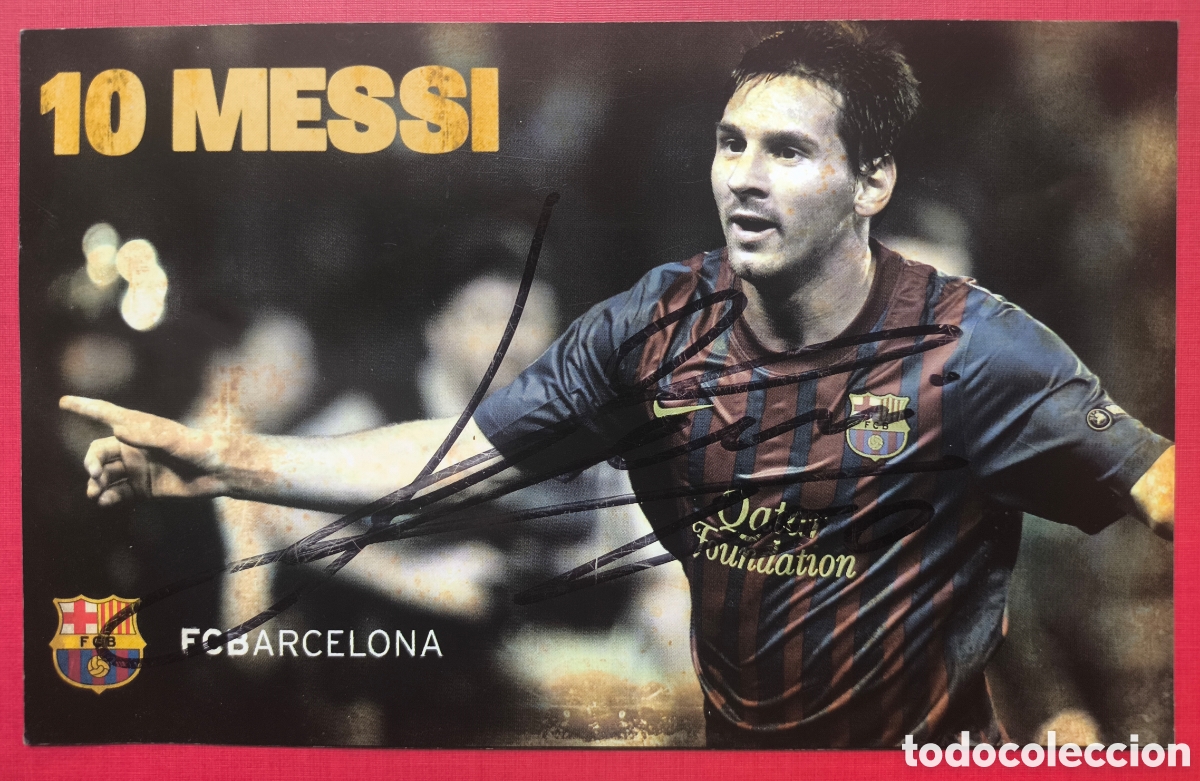 Coleccionismo deportivo: LEO MESSI #10 SIGNED POSTCARD F. C. BARCELONA FOOTBALL BAR&Ccedil;A POSTAL FIRMADA 2010