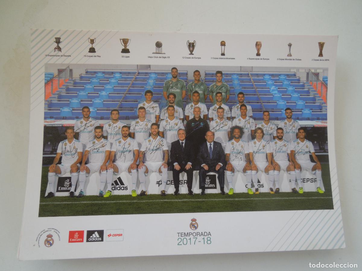 Coleccionismo deportivo: REAL MADRID - POSTAL TEMPORADA 2017-2018 - FIRMADA POR TODA LA PLANTILLA - PRODUCTO OFICIAL.