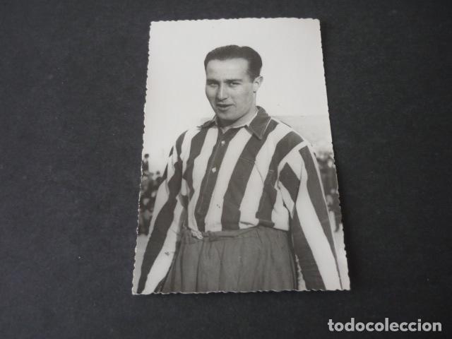Coleccionismo deportivo: ATLETICO DE MADRID POLOLO FUTBOLISTA FOTOGRAFIA TAMA&Ntilde;O POSTAL ALVARO FOTOGRAFO