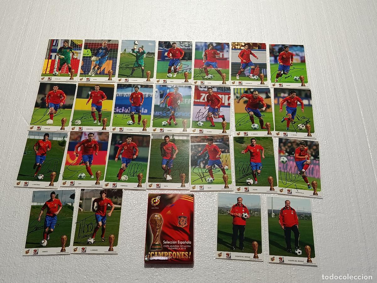 Coleccionismo deportivo: ESTUCHE POSTALES SELECCION ESPA&Ntilde;OLA DE FUTBOL SUDAFRICA 2010. CAMPEONES. COMPLETO 25 UDS. MYJ.