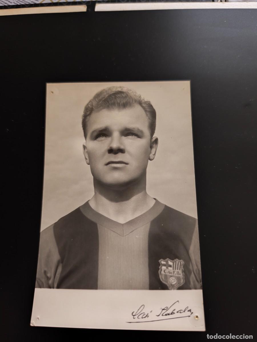 Coleccionismo deportivo: Postal Kubala. Con firma serigrafiada. Fotograf&iacute;a industrial S.A. barcelona